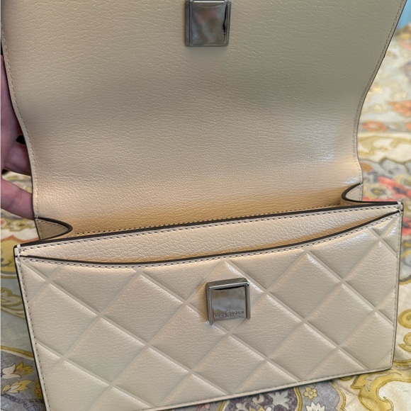 Tory Burch Fleming Shoulder Bag - Picture 11 of 15